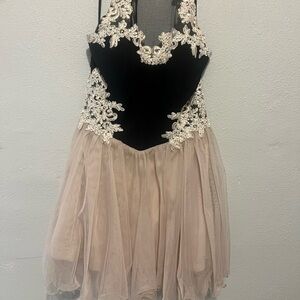 Elegant Black and Cream Lace Dress